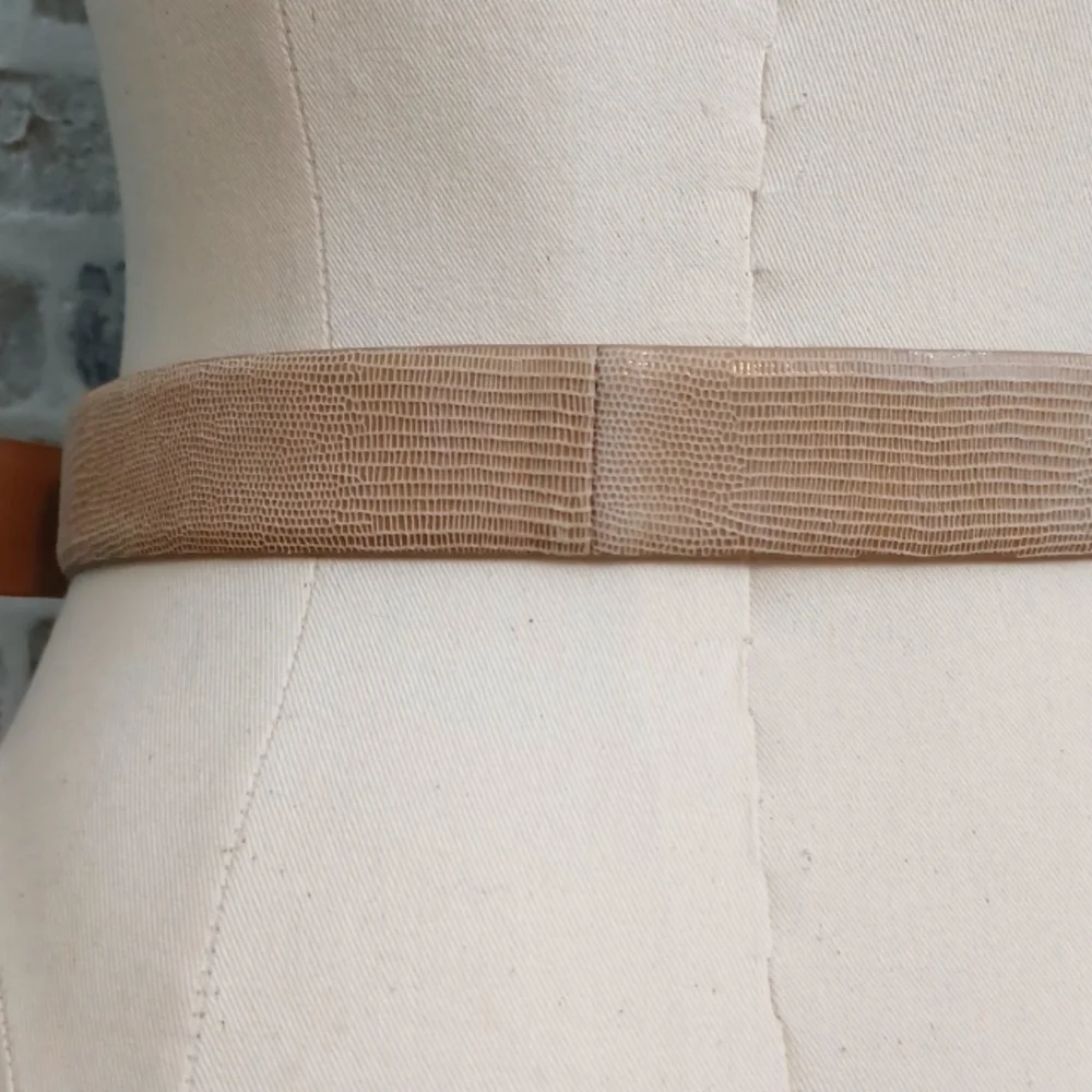 Ann Taylor Tan Genuine Leather Belt XS - Picture 3 of 4